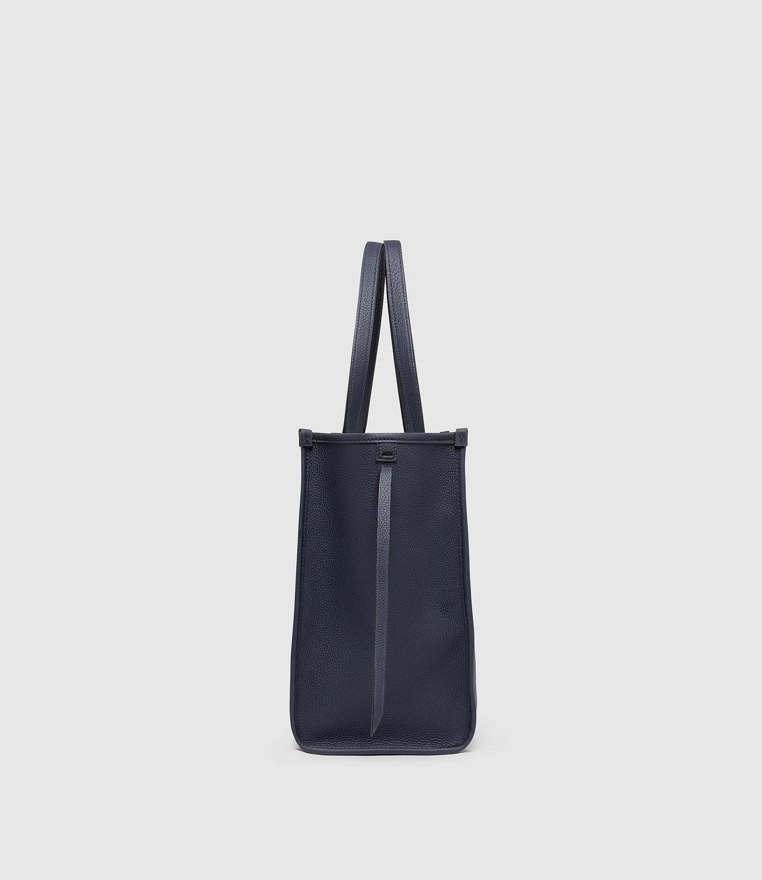 Chameleon 34 Soft Grain Leather Midnight - Image 5