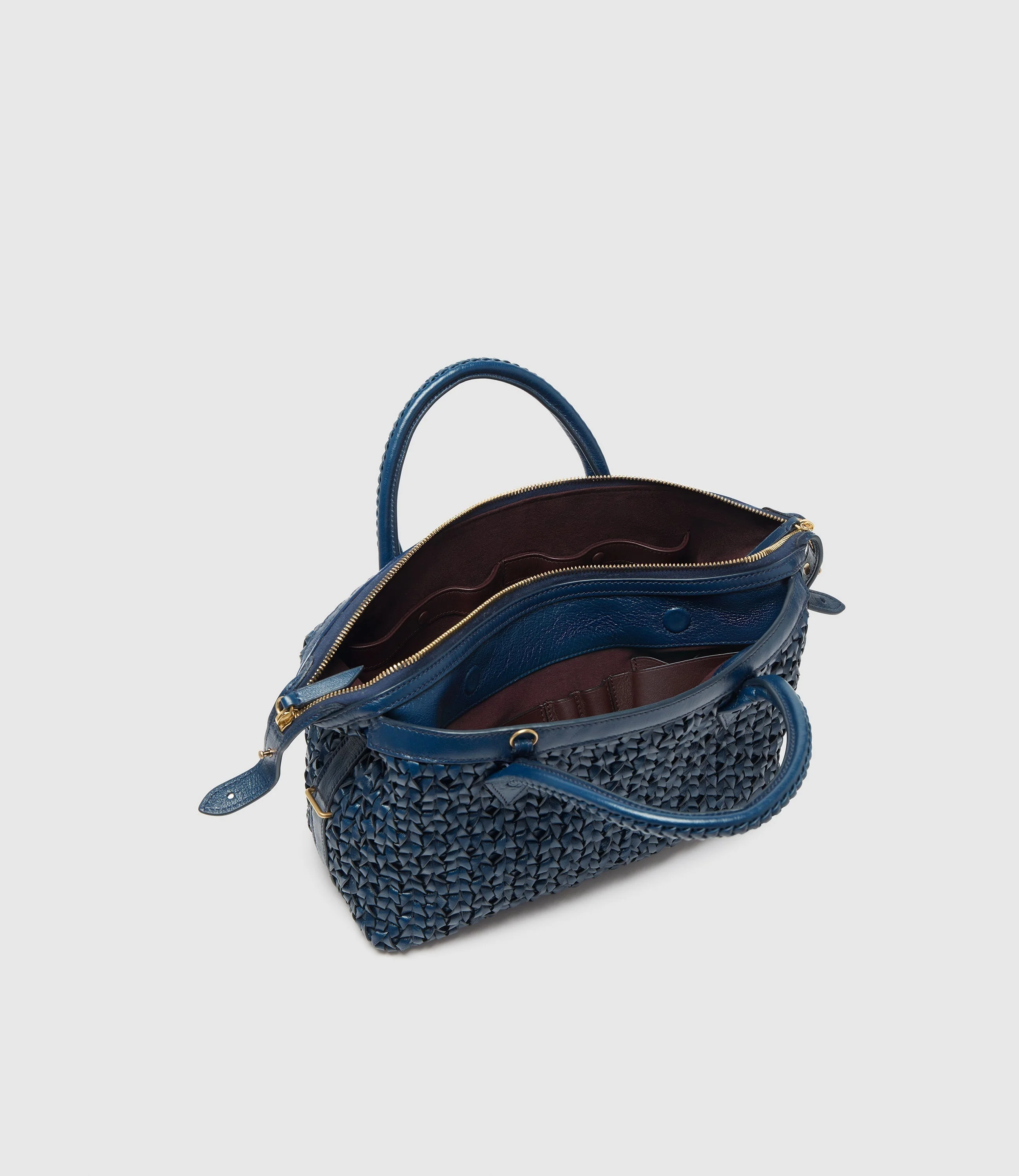 Collector's Edition: Vérité City Small Meribel Woven Sapphire 8/10 - Image 3