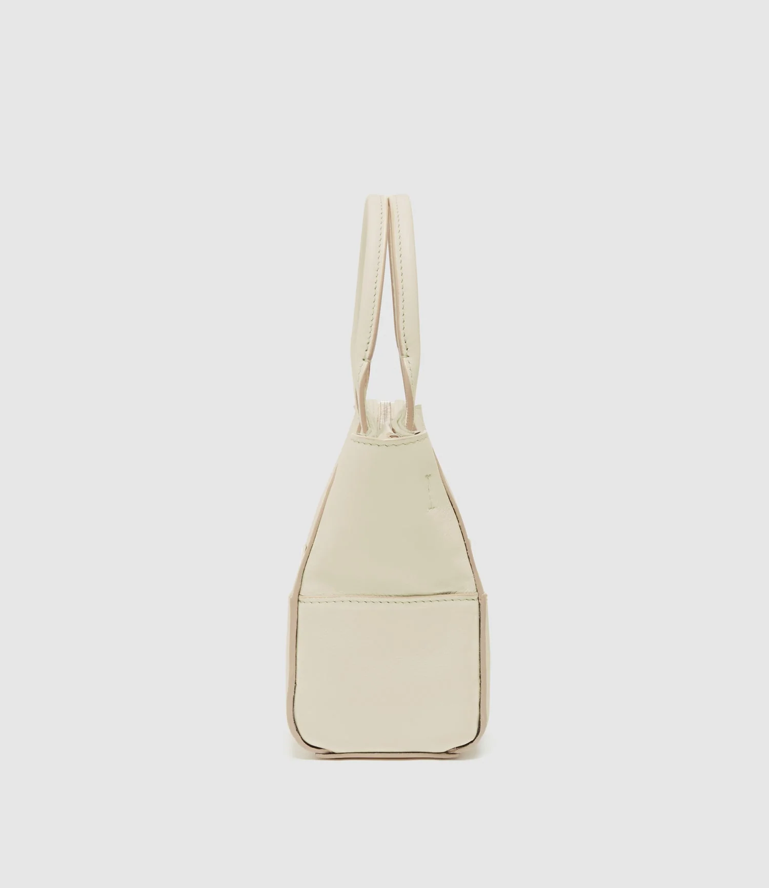 Incognito 20 Smooth Calfskin White Sand - Image 5
