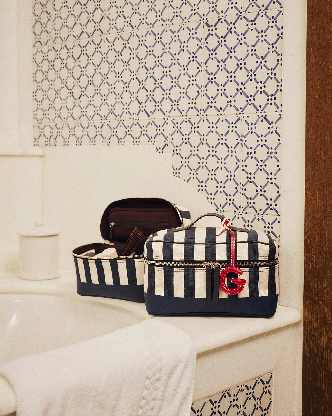 Westman Atelier By Métier Oversized Makeup Train Case Jacquard Navy Stripe - Image 4